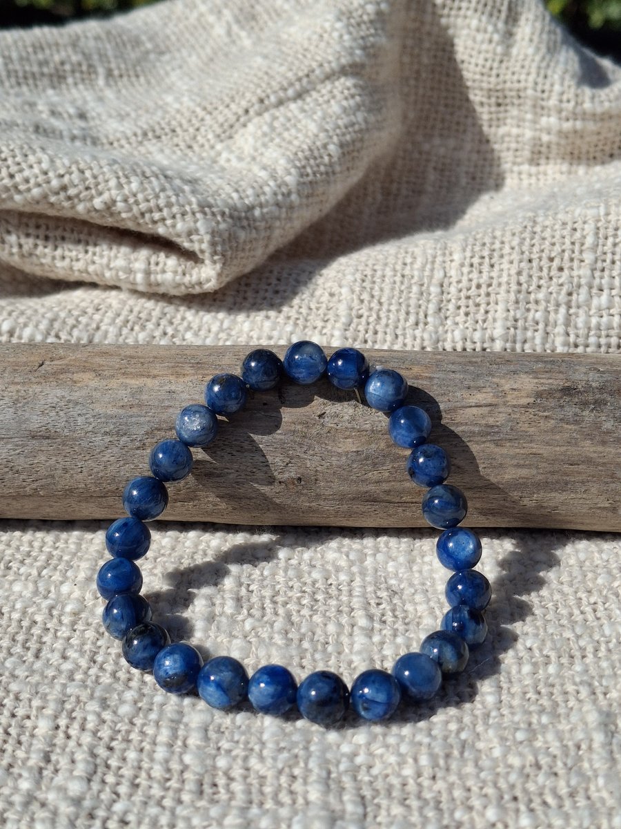 Cyanite teinte